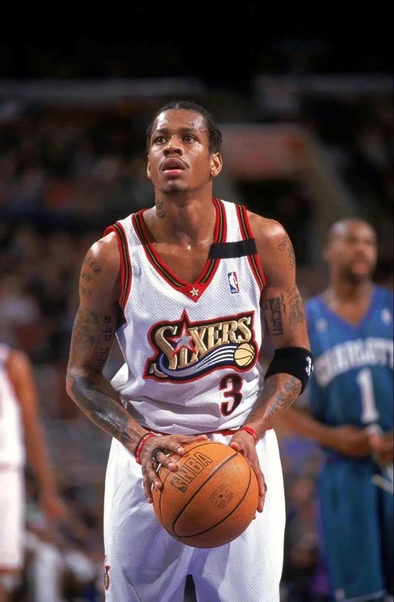 图片报：伊万诺维奇已提出和小猪离婚，结束9年婚姻（图片报：伊万诺维奇已向小猪提出离婚，九年婚姻告终）