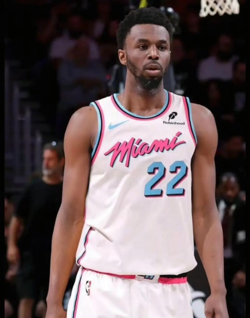 封神！62岁穆帅2射正绞杀64%控球，皇马决定欧冠生死？（62岁穆帅神级逆袭：2次射正克制64%控球，皇马将左右欧冠生死？）