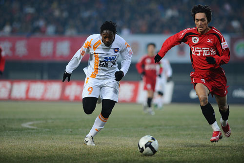 卡萨诺：国米对阵凯拉特表现自大，或者说意大利球队满足1-0（卡萨诺：国米战凯拉特显得自负，意大利球队常常守住1-0就满足）