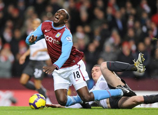 保加利亚传奇佩内夫被紧急送往肿瘤医院治疗，他曾患有睾丸癌（保加利亚名宿佩内夫紧急送至肿瘤医院救治，曾有睾丸癌病史）