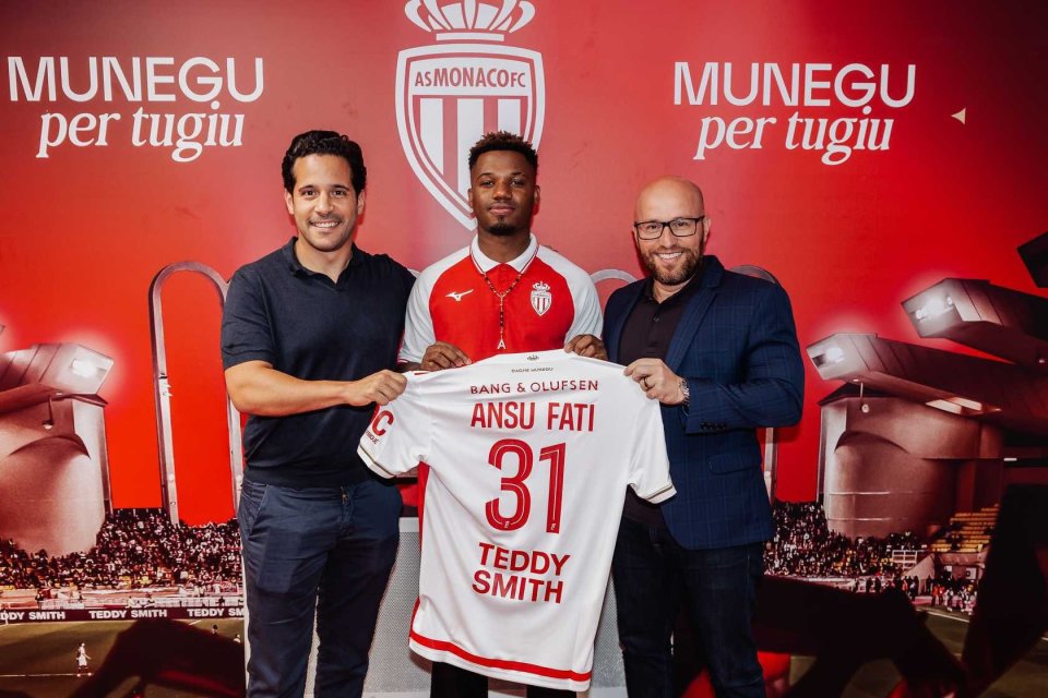 格外耀眼，百度地图APP搜“泰州”会出现“泰州总冠军”字样（在百度地图APP搜索“泰州”将出现“泰州总冠军”字样，格外醒目）